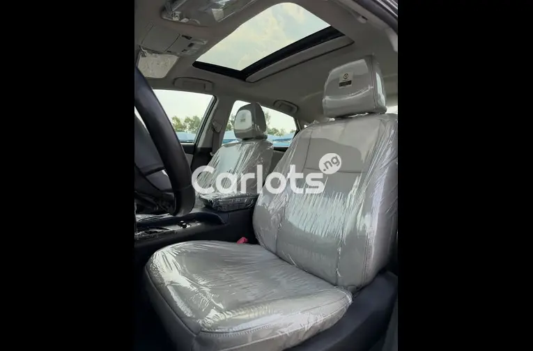 Foreign Used 2013 Toyota Avalon for sale in Garki, FCT - thumbnail 3