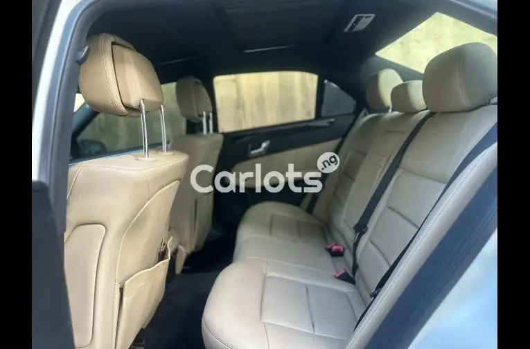 Nigerian Used BELGIUM GRADE 2011 MERCEDES BENZ E350 for sale in Ajah, Lagos - photo 4 of 7