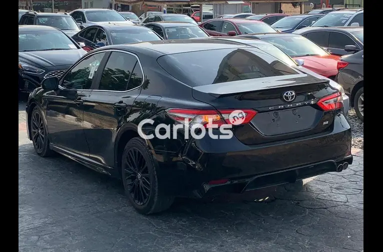 DISTRESS SALE FOREIGN USED 2019 TOYOTA CAMRY SE for sale in Abuja, FCT - photo 4 of 5
