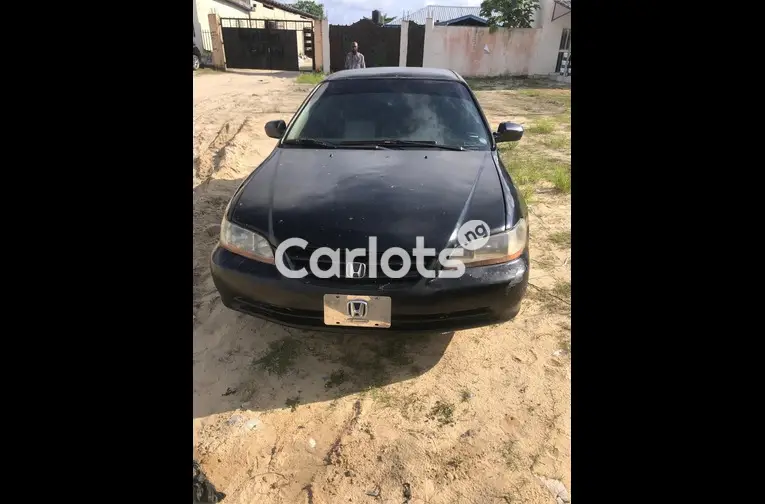 CLEAN REGISTERED 2001 HONDA ACCORD - 1/7