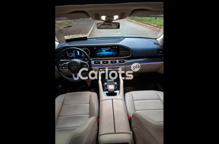 FOREIGN USED 2020 MERCEDES BENZ GLE350 SUV FULL OPTION for sale in Abuja, FCT - thumbnail 4