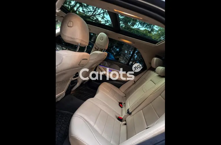 FOREIGN USED 2020 MERCEDES BENZ GLE350 SUV FULL OPTION for sale in Abuja, FCT - photo 5 of 7