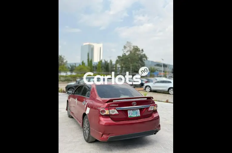 Distress sale Clean used Toyota corolla sport 2012 - 1/6