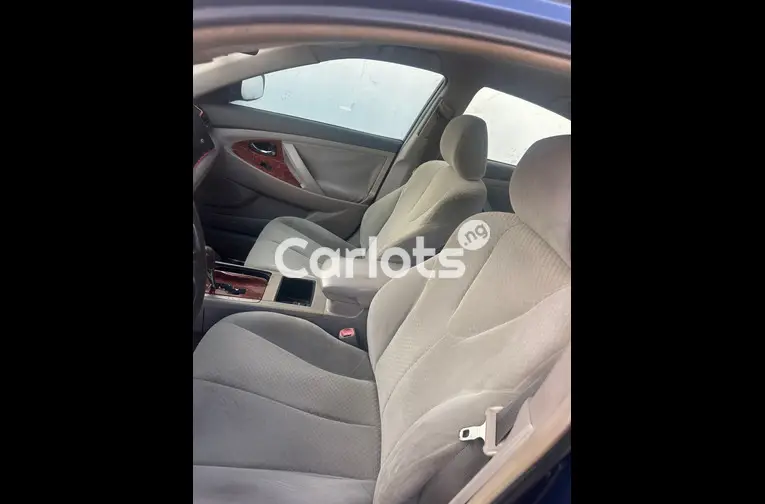 Nigerian Used CLEAN REGISTERED PURE FIRST BODY 2008 TOYOTA CAMRY LE(UNTOUCHED ENGINE) for sale in Ajah, Lagos - photo 3 of 7