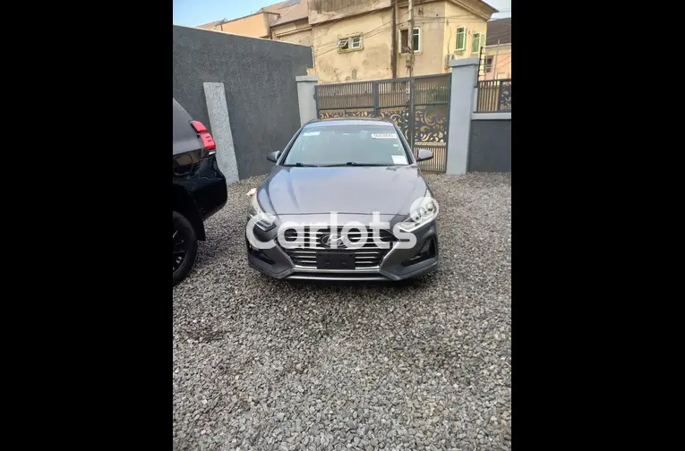 NEW ARRIVAL FOREIGN USED 2018 HYUNDAI SONATA SE - 1/7