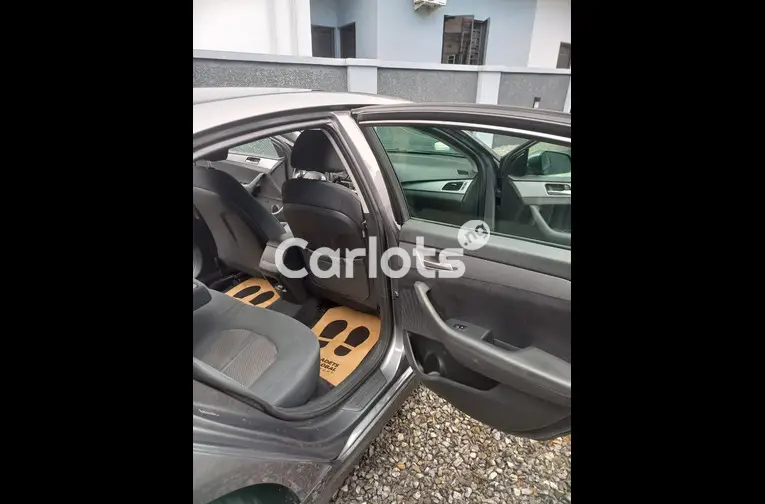 NEW ARRIVAL FOREIGN USED 2018 HYUNDAI SONATA SE - 3