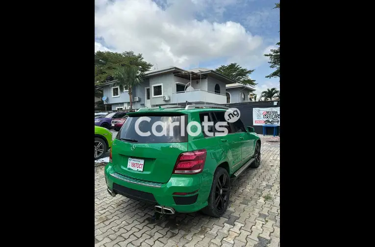 Nigerian Used 2010 MERCEDES BENZ GLK 350 4Matic for sale in Lekki, Lagos - photo 7 of 7