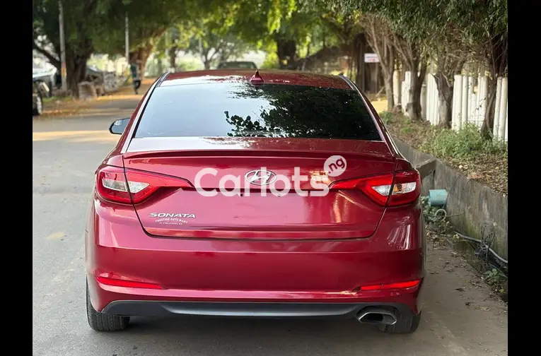 Foreign used Hyundai Sonata 2015 with custom duty for sale in Abuja - thumbnail 2