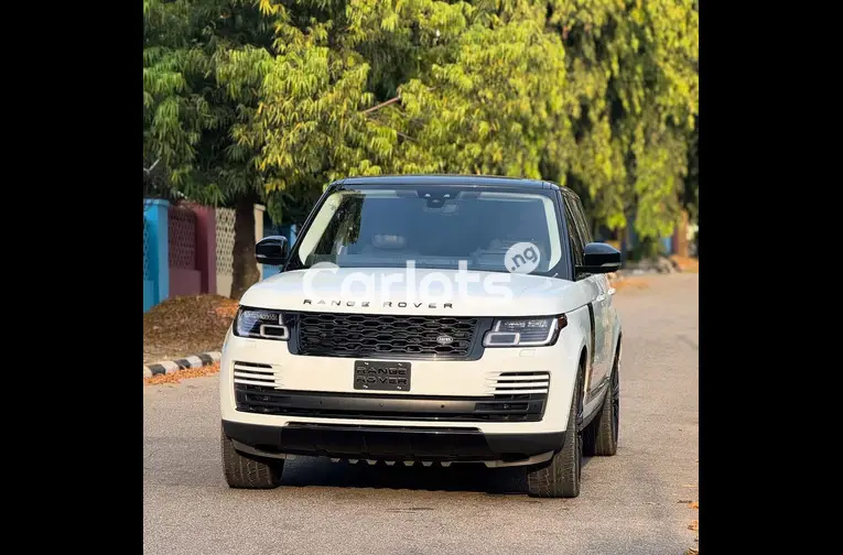 FOREIGN USED 2022 RANGE ROVER VOGUE LWB for sale in Abuja, FCT - thumbnail 3