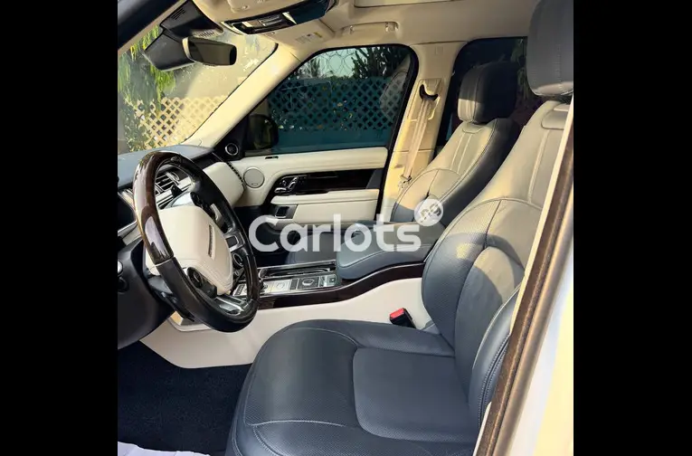 FOREIGN USED 2022 RANGE ROVER VOGUE LWB for sale in Abuja, FCT - photo 4 of 7