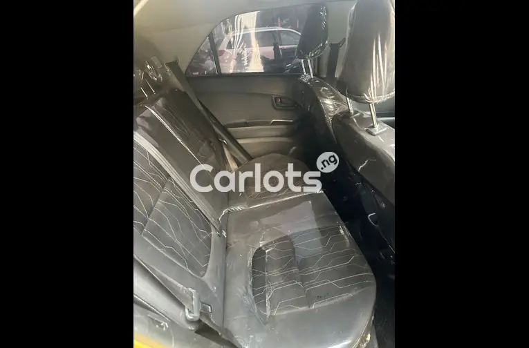 Foreign Used 2013 KIA PICANTO for sale in Kano - thumbnail 5