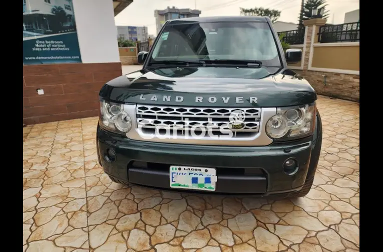 REGISTERED 2012 LAND ROVER LR4 - 1/7