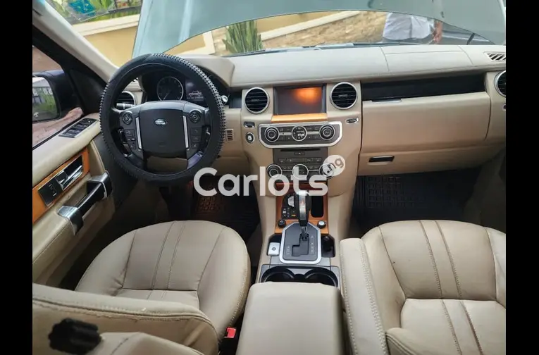 REGISTERED 2012 LAND ROVER LR4 for sale in Ikeja, Lagos - thumbnail 3