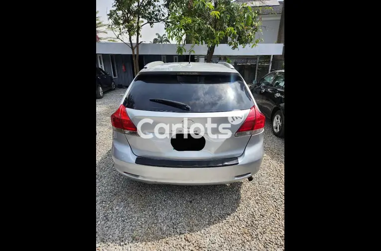 Nigerian Used 2010 TOYOTA VENZA FOUR CYLINDERS for sale in Abuja, FCT - photo 6 of 6