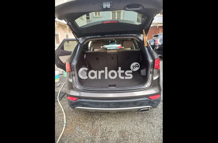 FOREIGN USED 2013 HYUDIA SANTA FE SPORT for sale in Lagos - photo 4 of 7