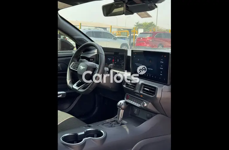 FOREIGN USED 2024 FORD MUSTANG ECO BOOST for sale in Abuja, FCT - photo 4 of 7