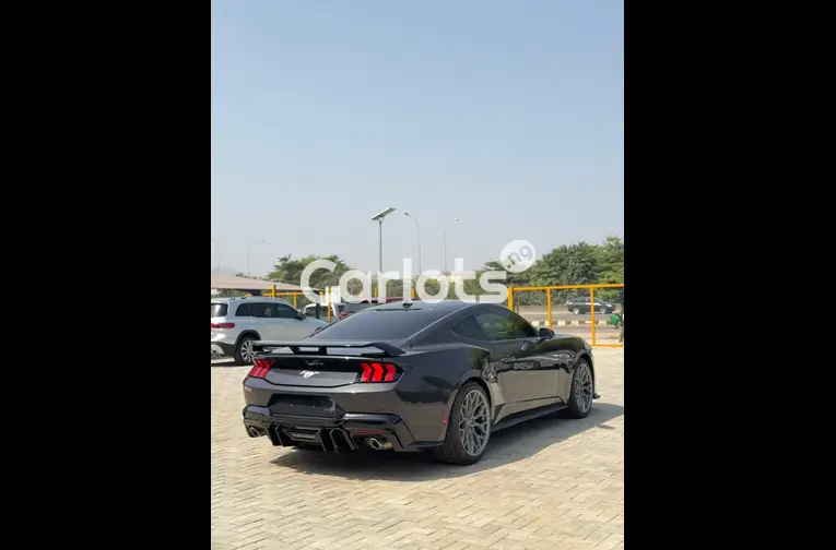 FOREIGN USED 2024 FORD MUSTANG ECO BOOST for sale in Abuja, FCT - photo 6 of 7