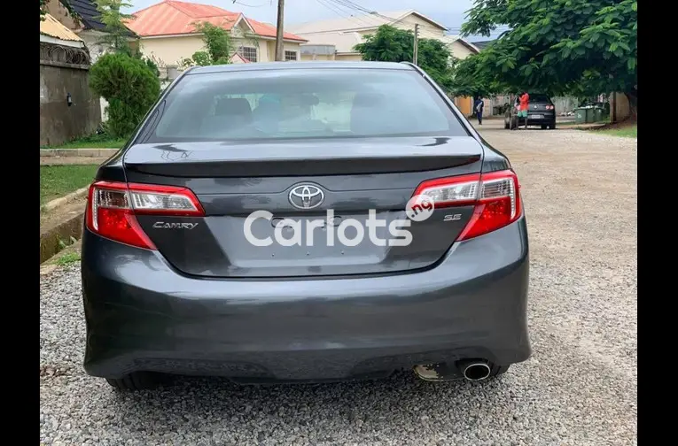 Nigerian Used 2013 TOYOTA CAMRY SE for sale in Abuja, FCT - thumbnail 5