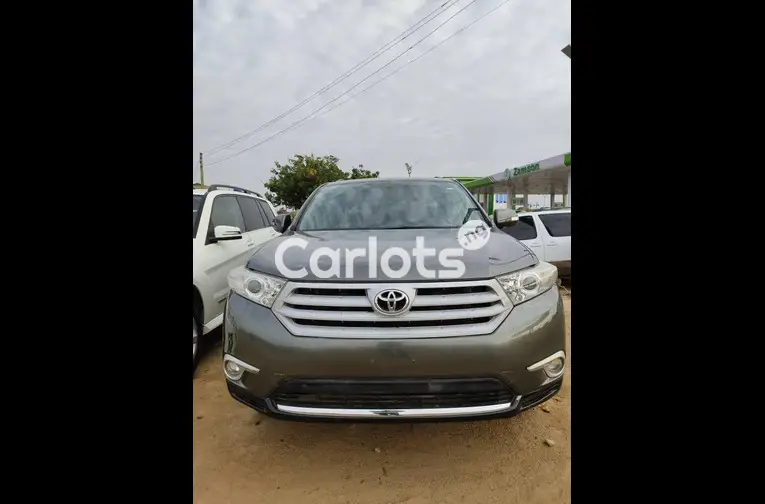 2013 TOYOTA HIGHLANDER for sale in Kaduna