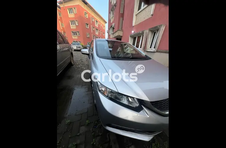FOREIGN USED 2014 HONDA CIVIC for sale in Isheri-Olofin, Lagos - thumbnail 6
