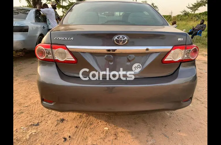 Nigerian Used 2013 TOYOTA COROLLA LE for sale in Abuja, FCT - thumbnail 7