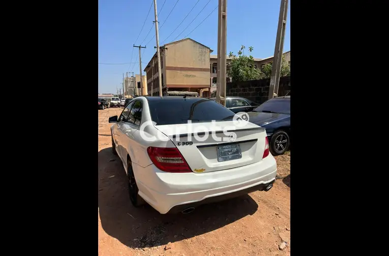 Nigerian Used 2012 MERCEDES BENZ C300 for sale in Kaduna - photo 6 of 7