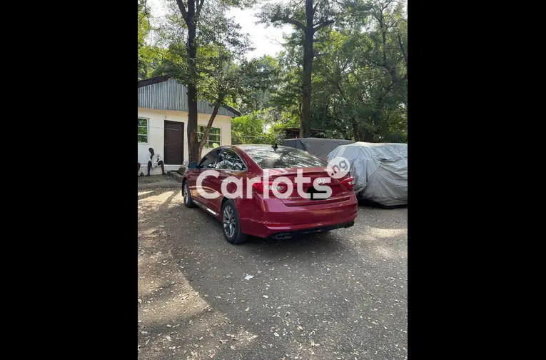 Nigerian Used DISTRESS SALE 2015 HYUNDAI SONATA LIMITED FULL OPTION for sale in Abuja, FCT - photo 4 of 6