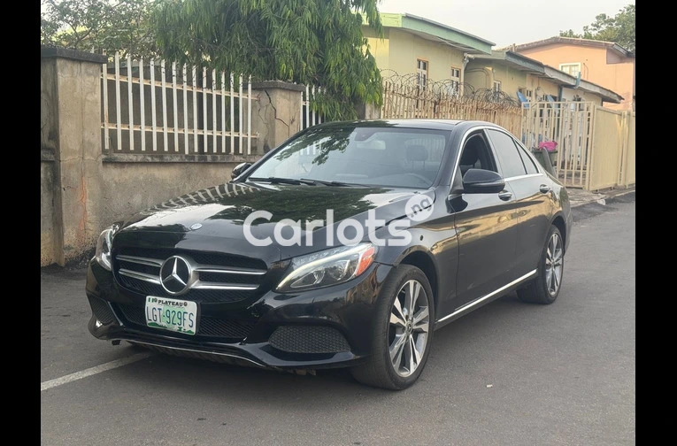 2016 MERCEDES BENZ C300