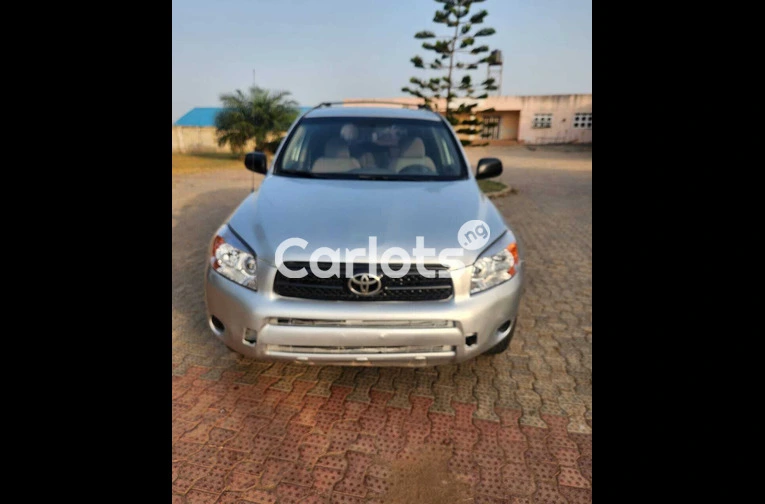 Distress sales 2007 Toyota Rav4