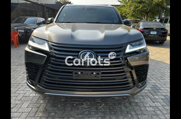Brand new 2023 Lexus LX600 - 1/5