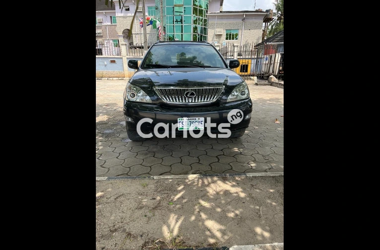 Nigerian Used TOKS STANDARD 2004 LEXUS RX330 for sale in Amuwo Odofin, Lagos - thumbnail 1