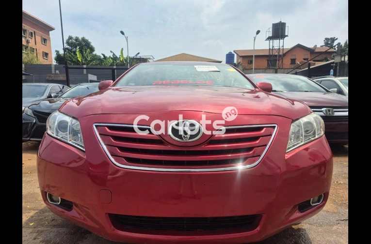 NEW ARRIVAL FOREIGN USED 2008 TOYOTA CAMRY XLE - 1/7