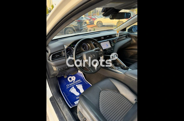 Foreign used Toyota Camry SE 2021 for sale in Abuja, FCT - thumbnail 4