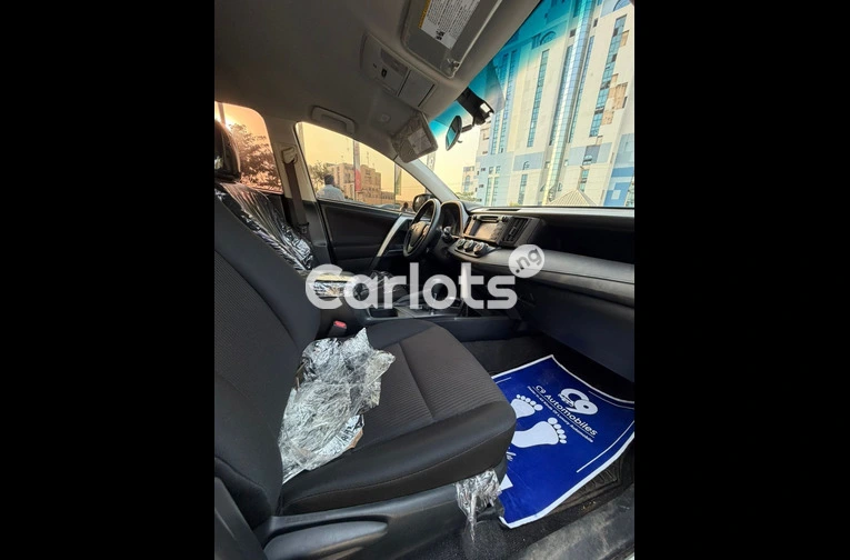 Foreign used Toyota RAV4 2016 model with duty for sale in Abuja, FCT - thumbnail 2