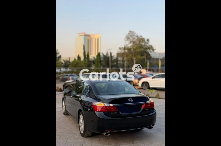 Foreign used Honda Accord 2015 model V6 for sale in Abuja, FCT - photo 3 of 7