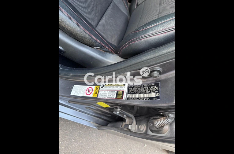 2016 TOYOTA CAMRY S E - 4/7