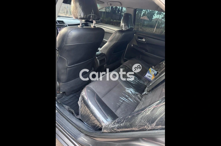 2016 TOYOTA CAMRY S E - 6/7