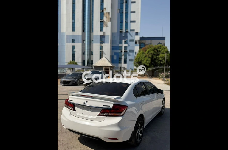 Foreign used Honda Civic Touring 2015 model full option for sale in Abuja, FCT - thumbnail 4