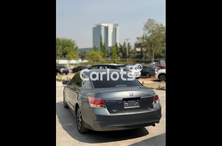 Clean Nigerian used Honda Accord 2009 model