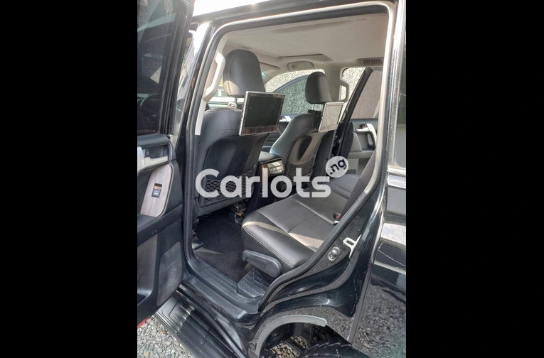 FOREIGN USED 2018 TOYOTA LANDCRUISER PRADO VX-L for sale in Lagos - photo 4 of 7
