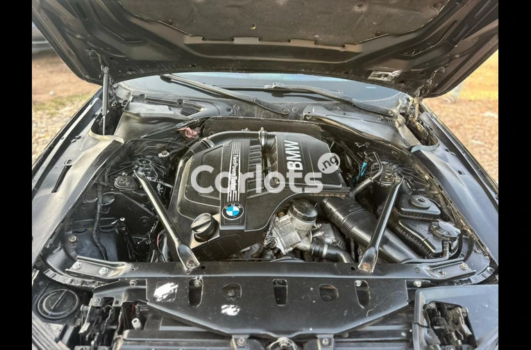 Nigerian Used 2012 BMW 5 SERIES 535i for sale in Kaduna - thumbnail 7