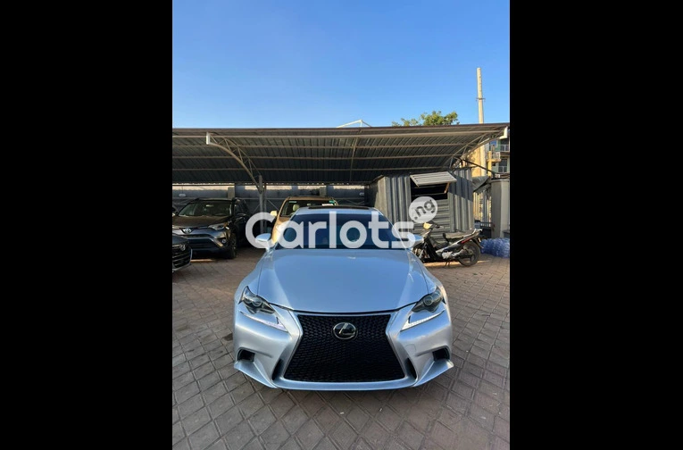 2015 LEXUS IS200T F-SPORT