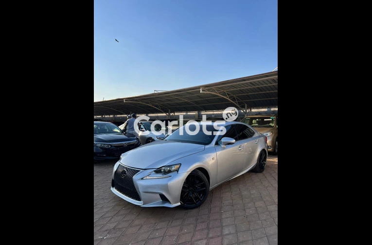 Nigerian Used 2015 LEXUS IS200T F-SPORT for sale in Kaduna - thumbnail 2