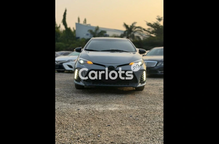 2018 UPGRADED TOYOTA COROLLA S - 1/6