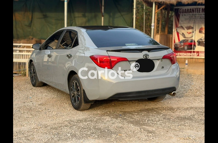 Nigerian Used 2018 UPGRADED TOYOTA COROLLA S for sale in Abuja, FCT