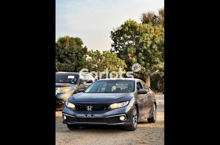 FOREIGN USED 2017 HONDA CIVIC - 2/7