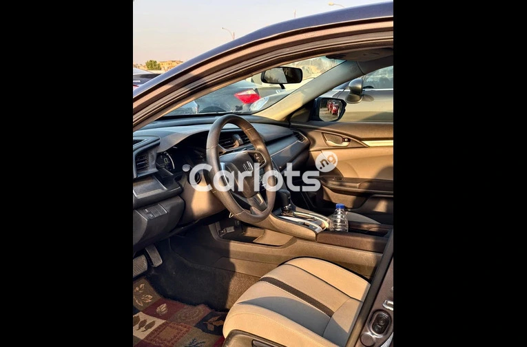 FOREIGN USED 2017 HONDA CIVIC for sale in Abuja, FCT - thumbnail 3