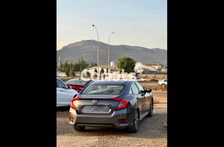 FOREIGN USED 2017 HONDA CIVIC for sale in Abuja, FCT - thumbnail 6