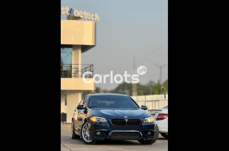 2011 BMW 5 SERIES 528i - 1/7