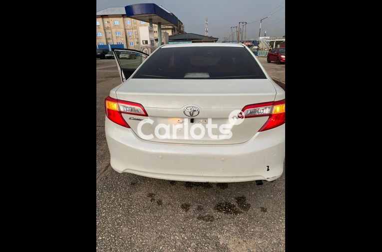 FOREIGN USED 2012 TOYOTA CAMRY FULL OPTION - 7